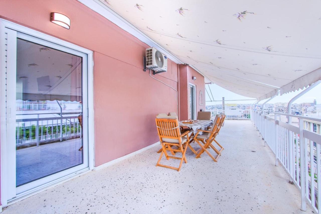 Family Apartment Near Port 比雷埃夫斯 外观 照片